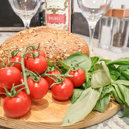 The Nail Shed Scarborough